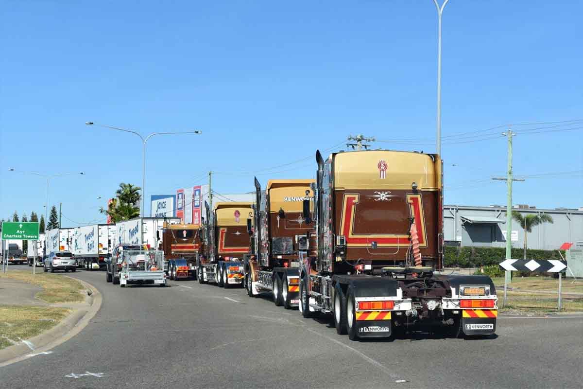 Trucking industry out in droves in support of Townsville convoy - Vimarsana News