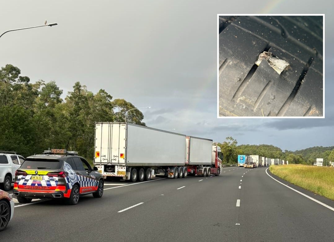 Traffic chaos as section of major highway closed after truck loses load